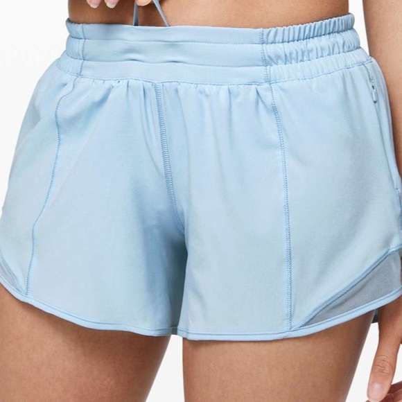 Lululemon Hotty Hot Short II *Long 4" *swift, color: Breezy size 4 in EUC. - Picture 13 of 14